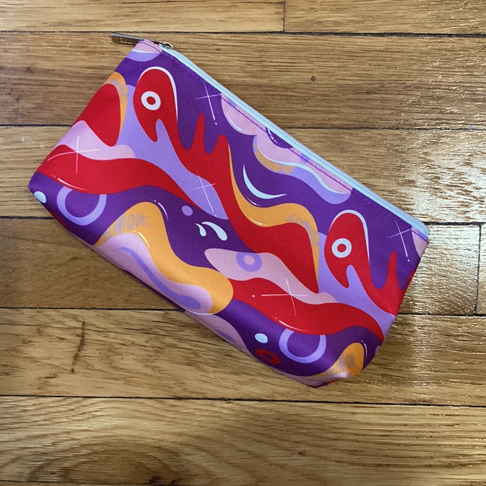 🌼3x10🌼 Clinique toiletry/makeup bag